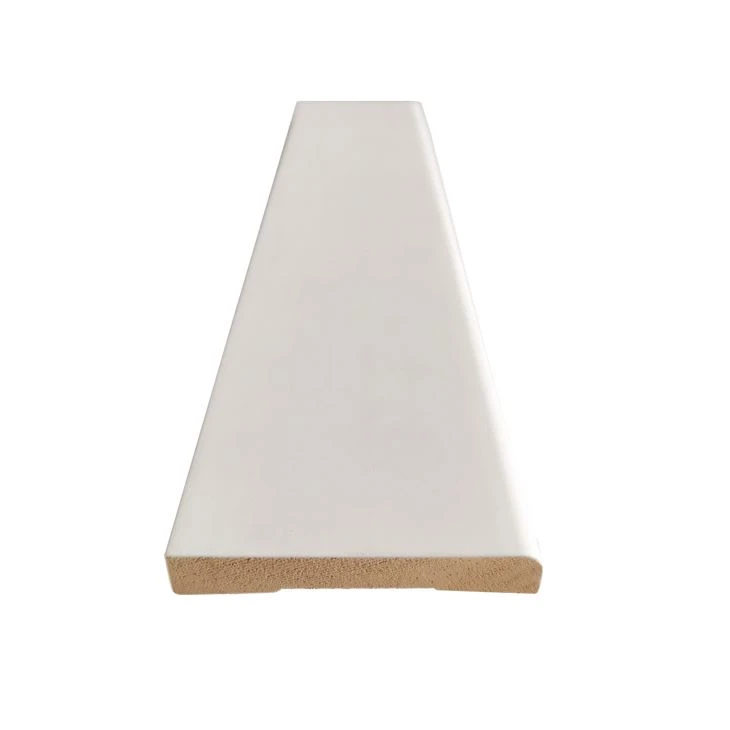 Zócalo de madera imprimado