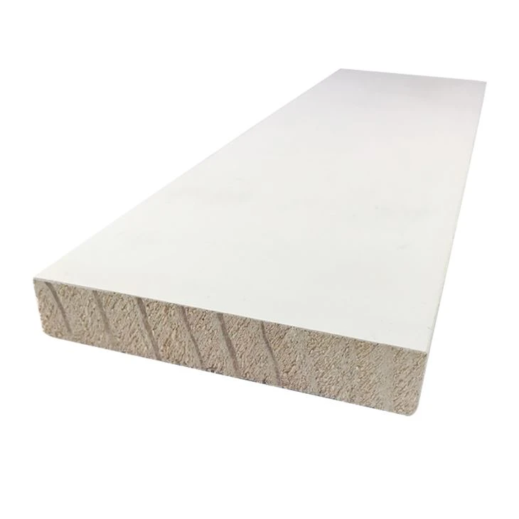 Moldura de moldura imprimada para ventana